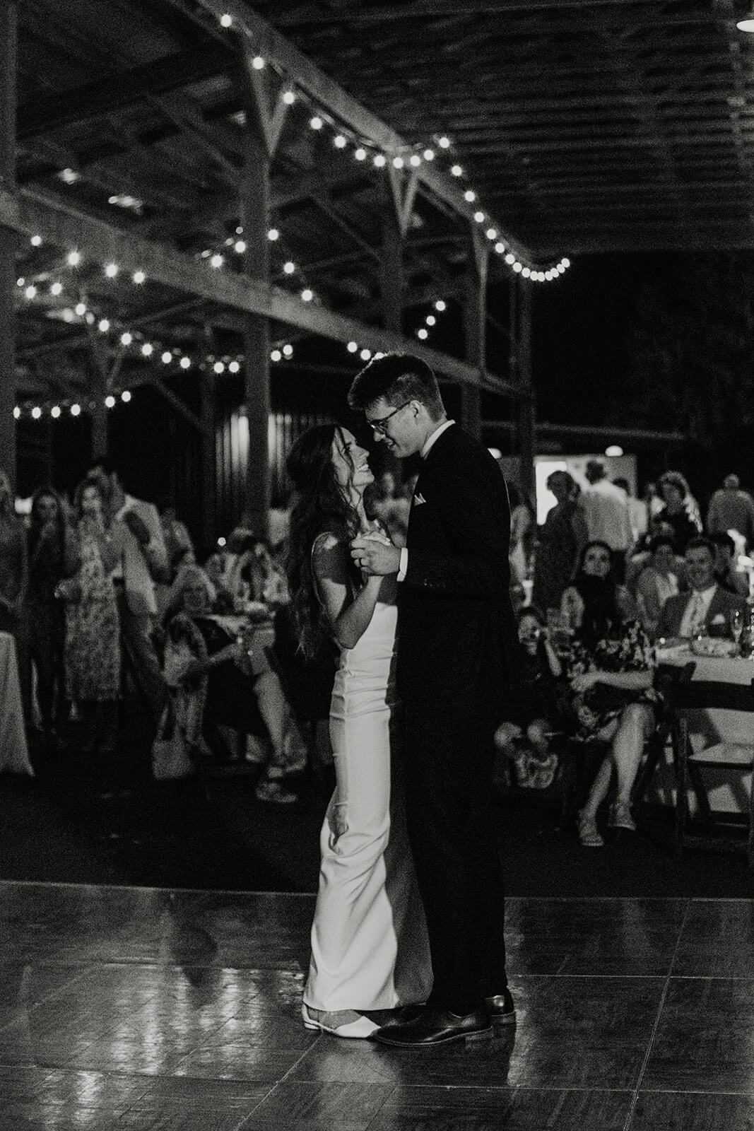 Bride and groom first dance at Oregon wedding