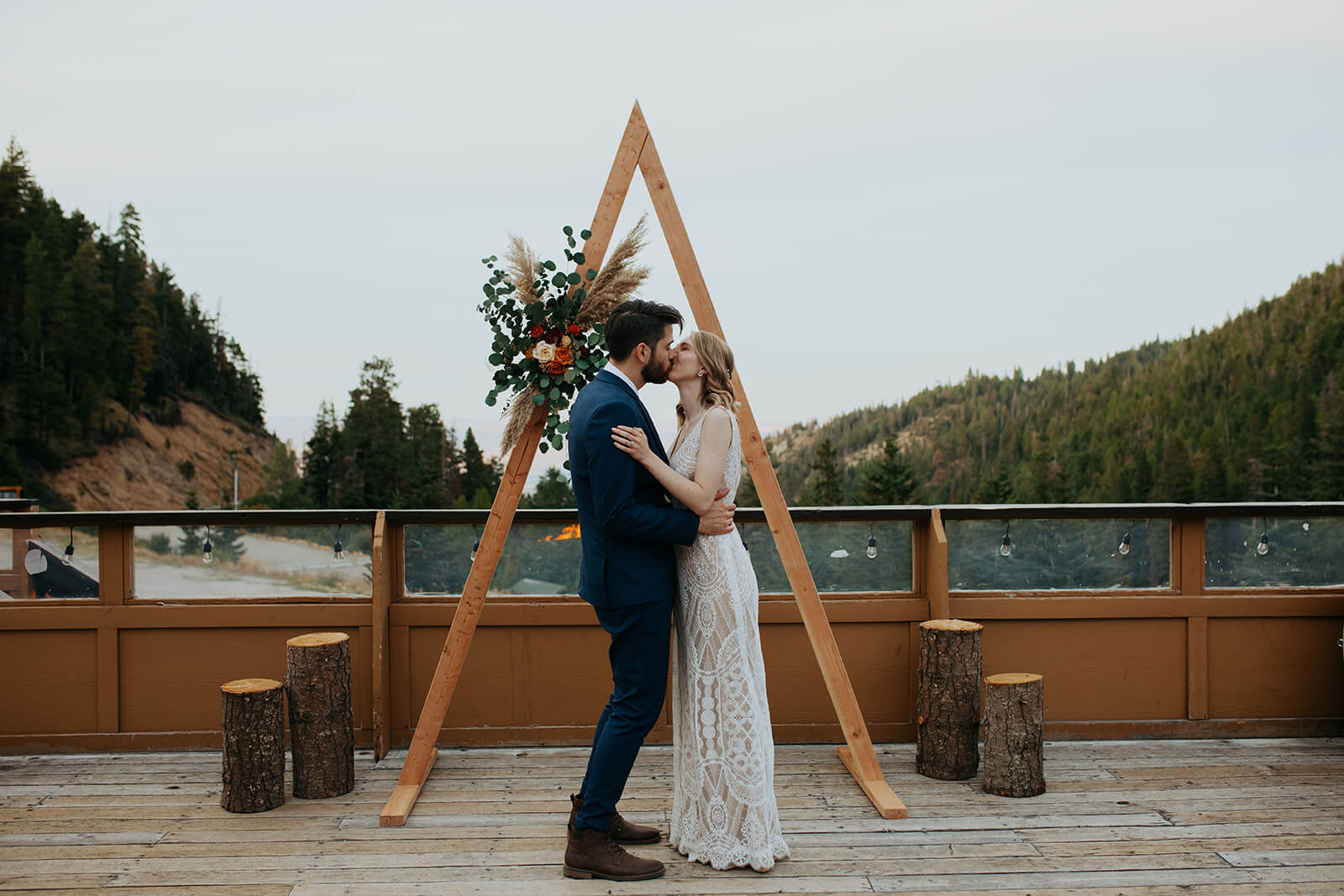 Bride and groom couple portraits at Mission Ridge Ski Resort